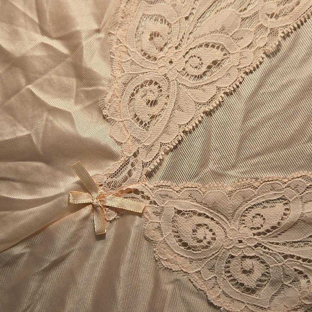 Lovely Bali Slip, Size XL - Picture 8 of 9